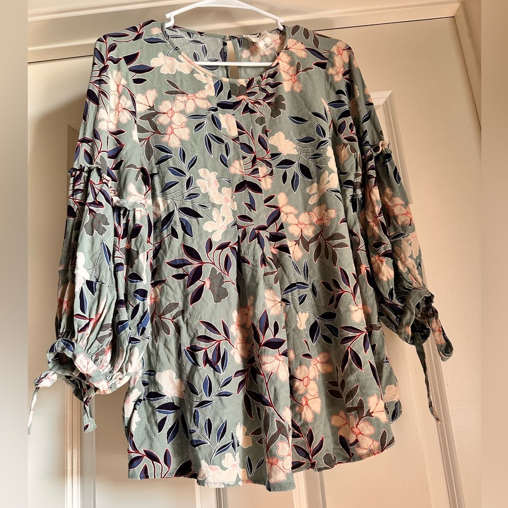 100% Viscose Blouse by LED in excellent condition
